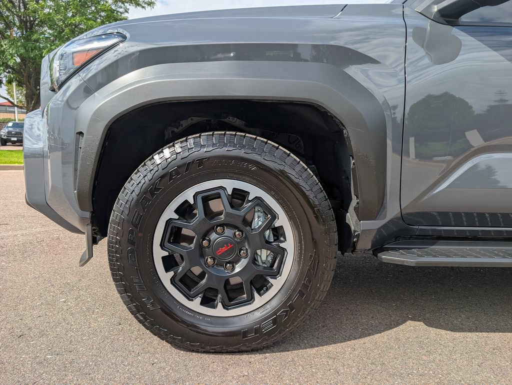 Used 2025 Toyota 4Runner TRD Off-Road Premium w/ Tow Technology Package AWD/4WD image 11