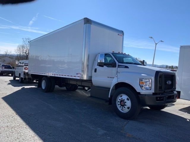 New 2026 Ford F750 2WD Regular Cab Super Duty image 4