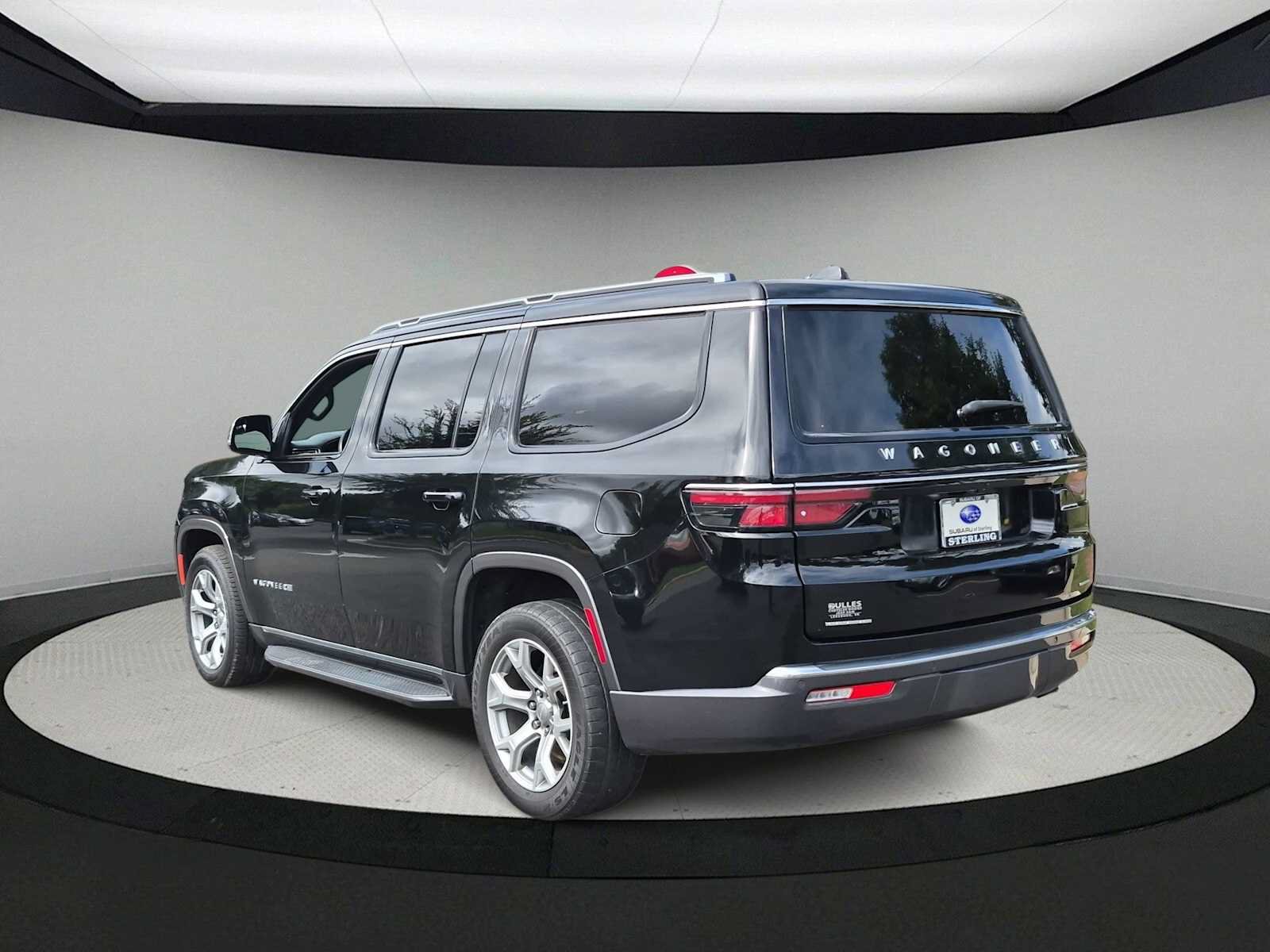 Used 2022 Jeep Wagoneer Series II AWD/4WD image 6