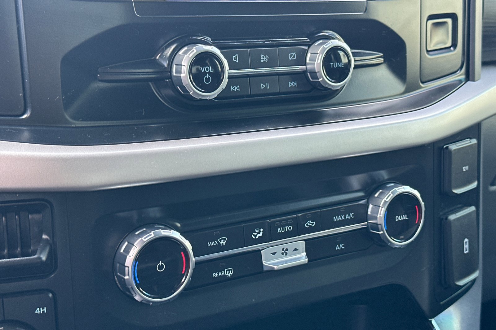 Used 2023 Ford F150 XLT w/ Equipment Group 301A Mid image 19