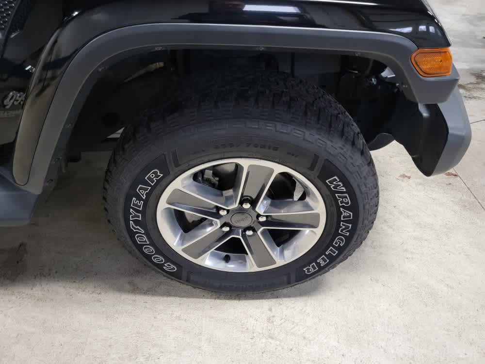 Used 2018 Jeep Wrangler Unlimited Sahara image 8