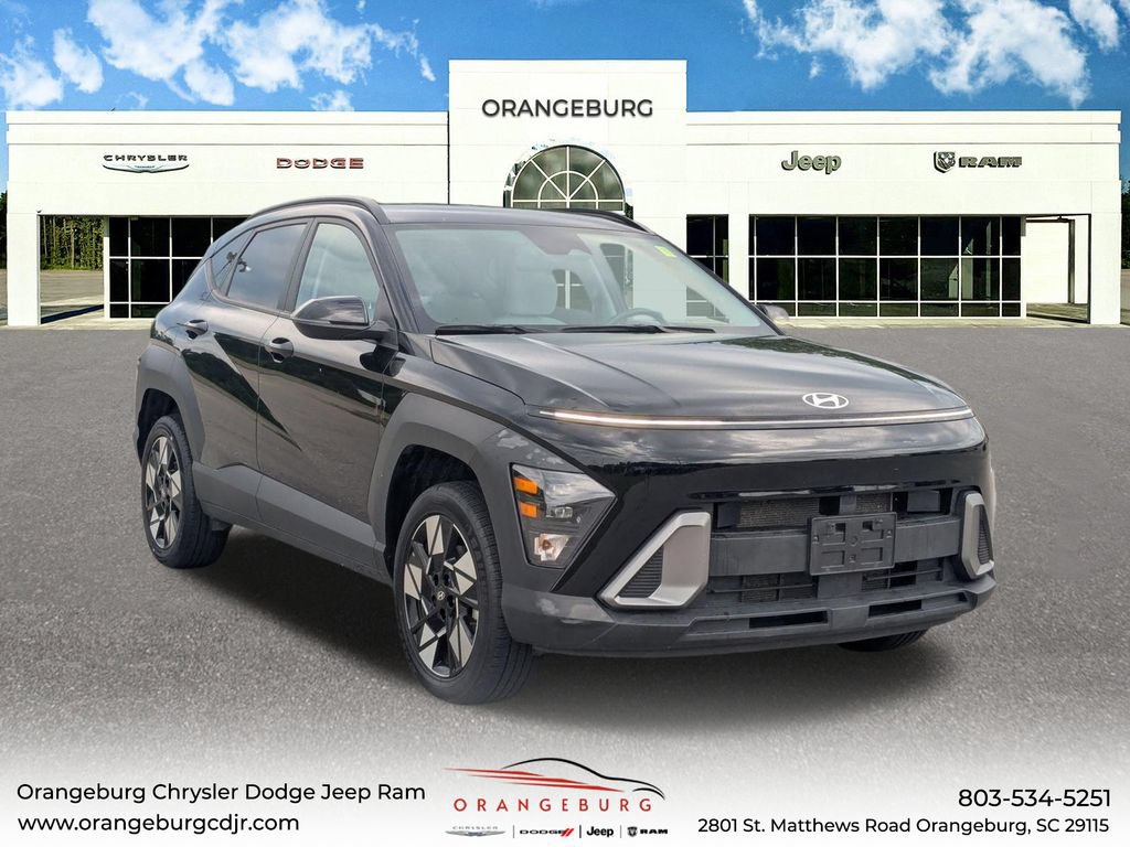 Used 2024 Hyundai Kona SEL AWD/4WD image 1