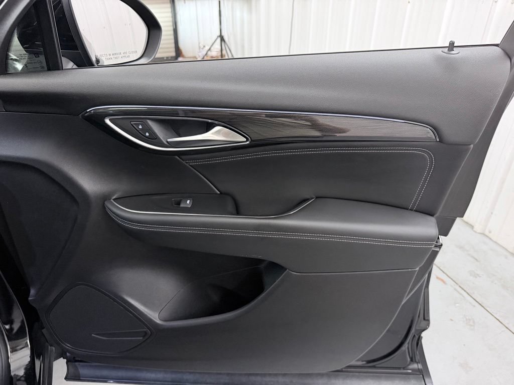 Used 2023 Buick Envision Essence w/ Sport Touring Package AWD/4WD image 41