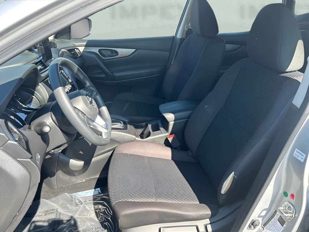 Used 2020 Nissan Rogue Sport S FWD image 9