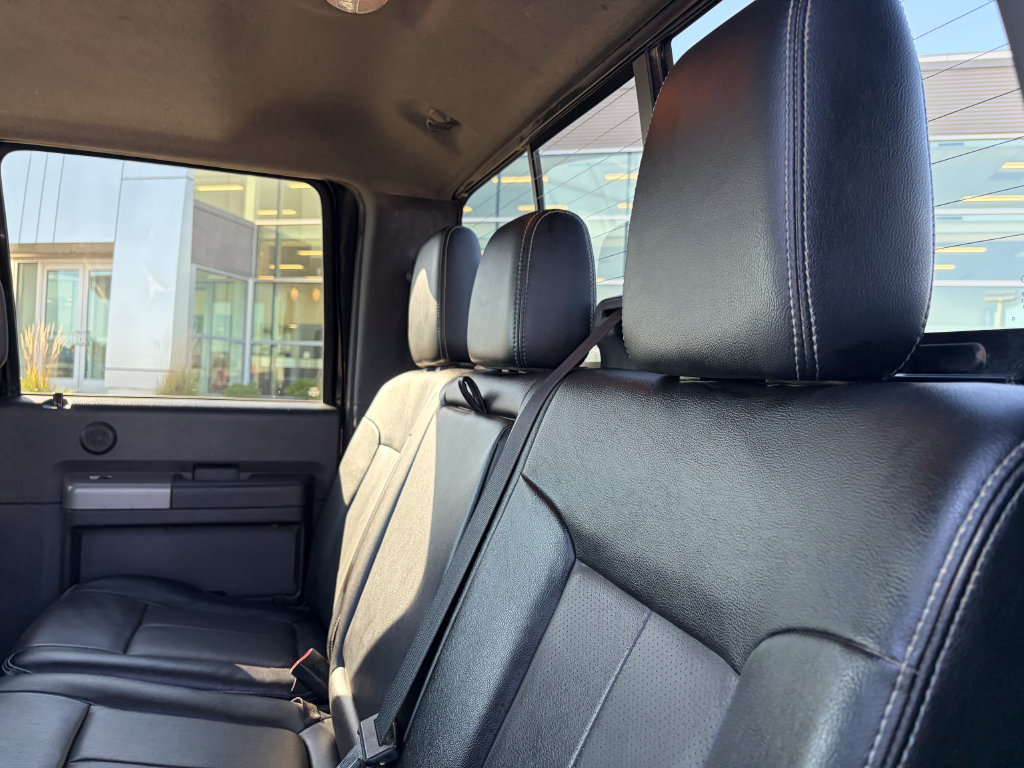 Used 2016 Ford F250 Lariat w/ Lariat Ultimate Package AWD/4WD image 13