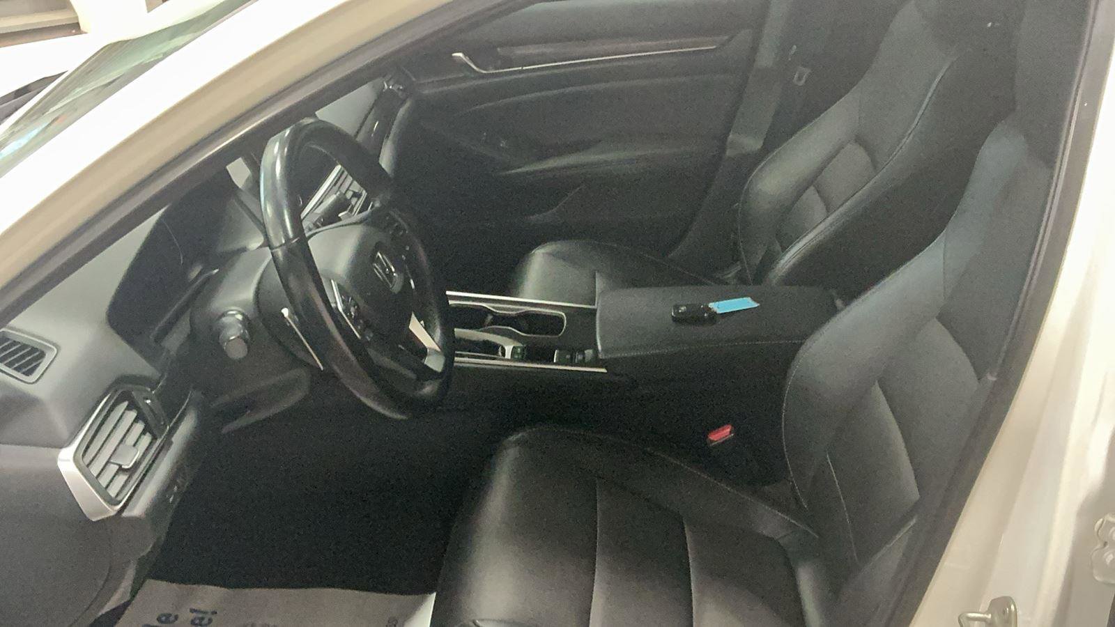 Used 2019 Honda Accord Sport image 11