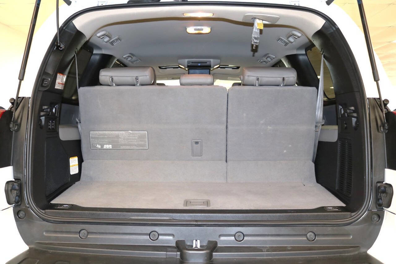 Used 2020 Toyota Sequoia Platinum image 99