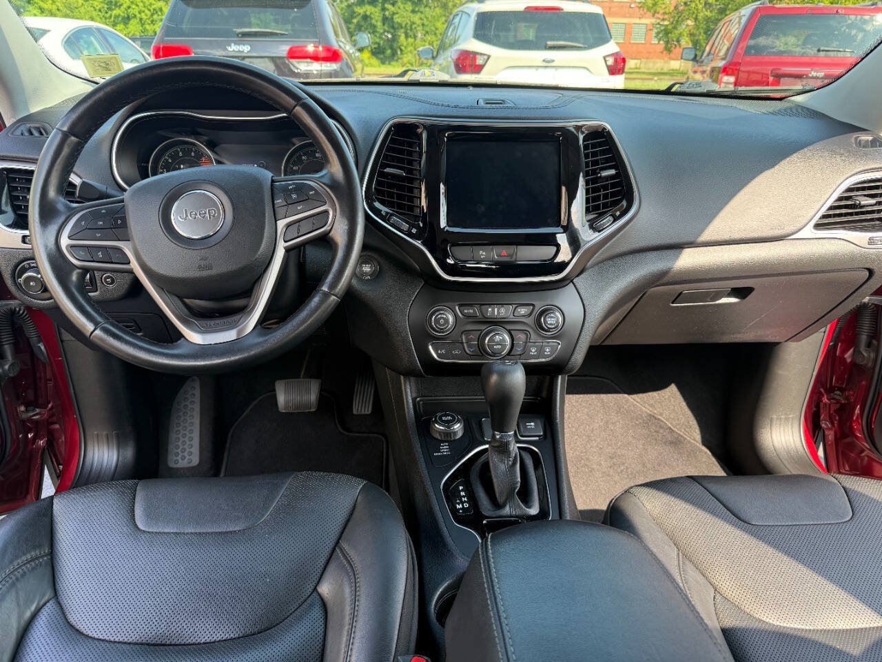 Used 2020 Jeep Cherokee Limited AWD/4WD image 13