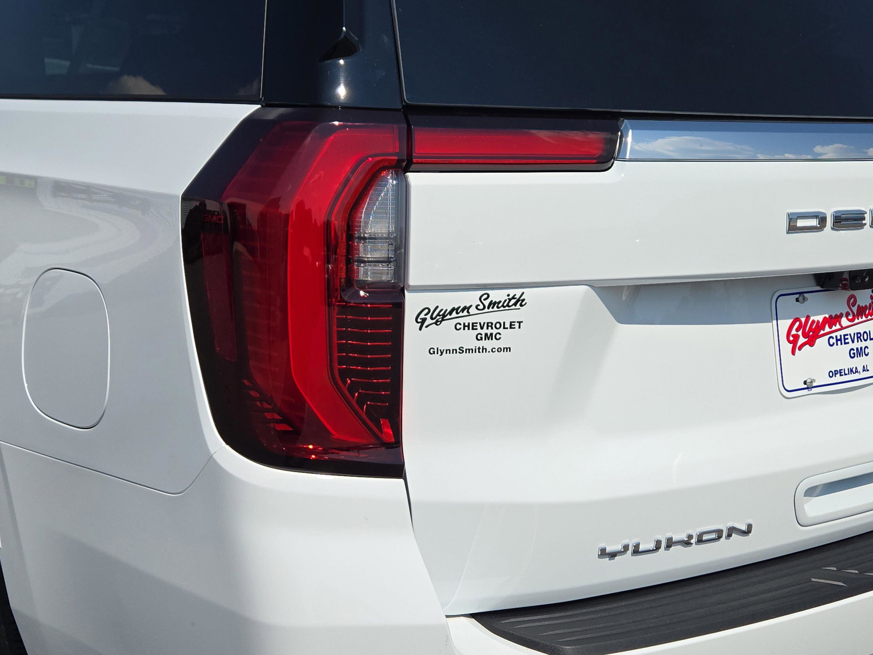 New 2026 GMC Yukon XL Denali w/ Advanced Technology Package image 9