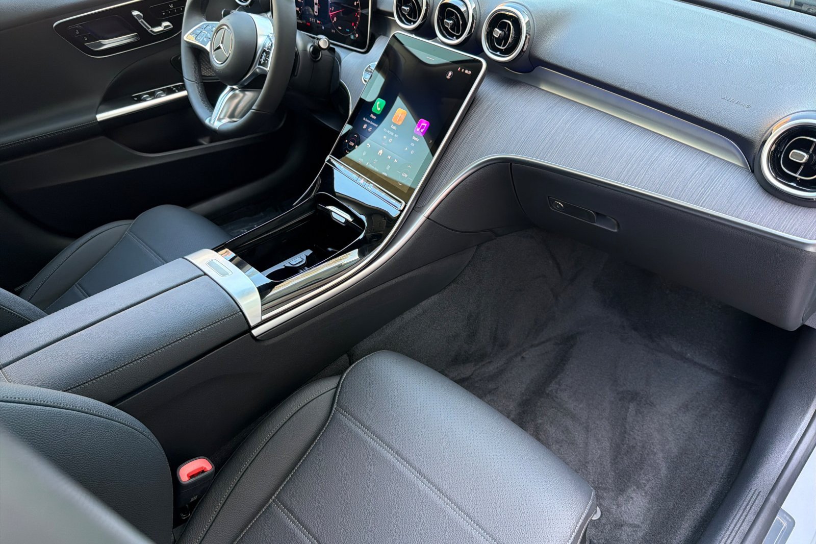 New 2026 Mercedes-Benz C 300 Sedan image 14