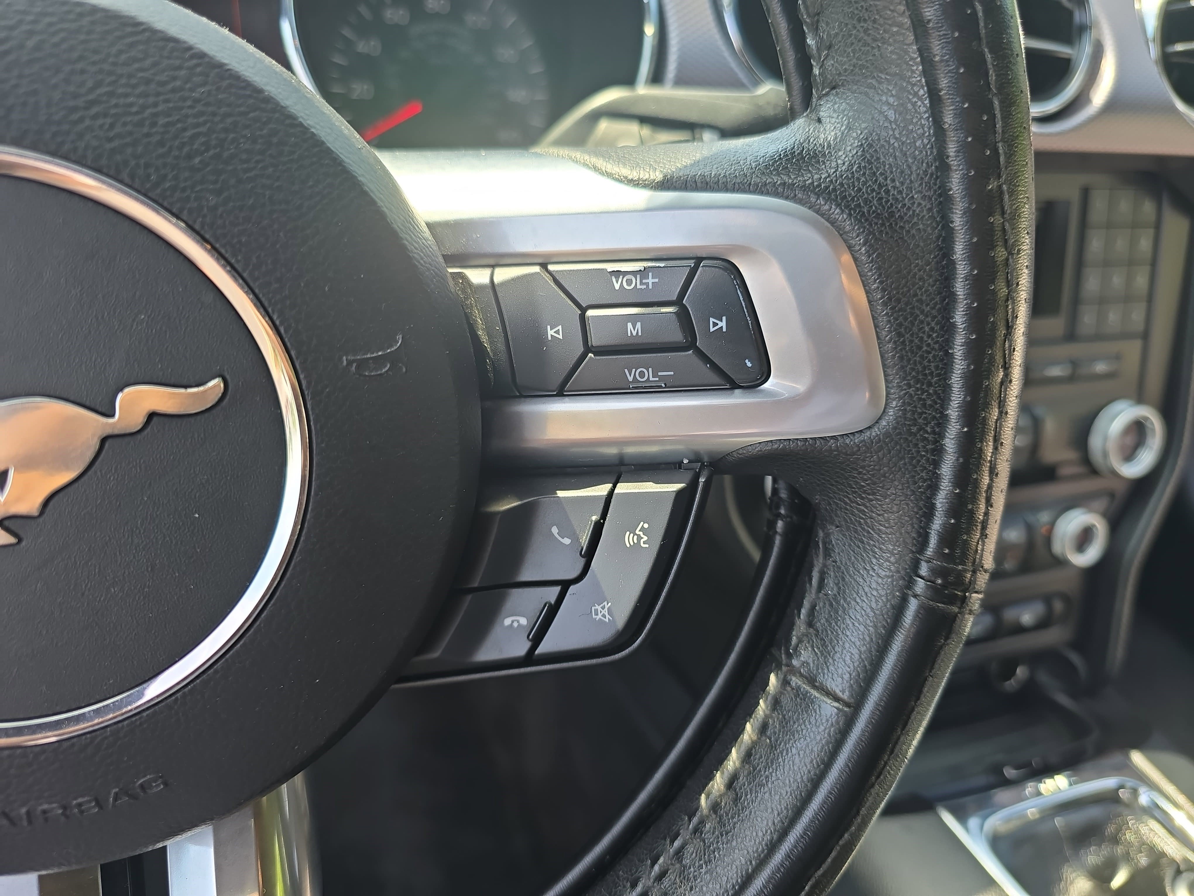 Used 2015 Ford Mustang GT RWD image 18