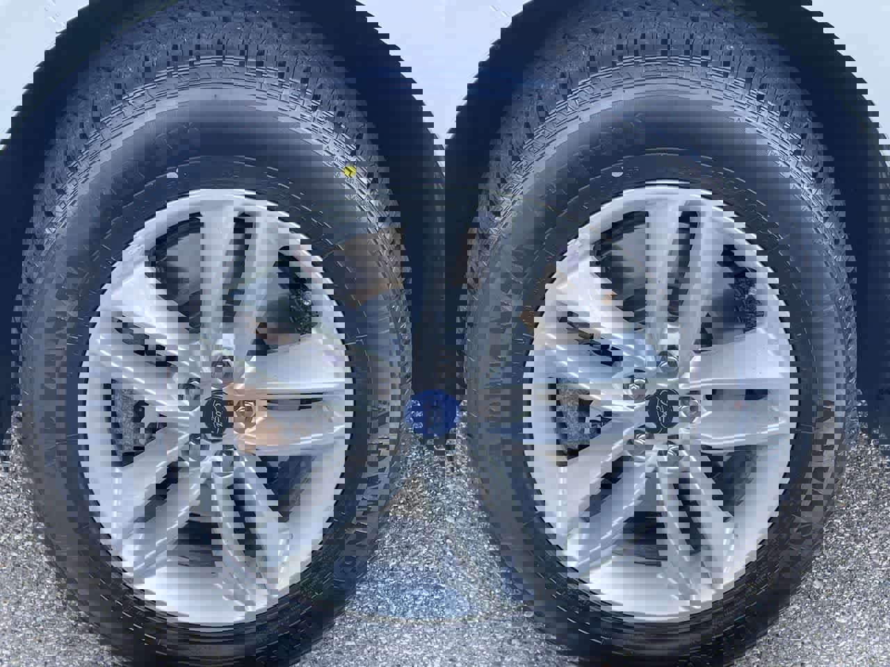 Used 2018 Ford Edge SEL w/ Equipment Group 201A AWD/4WD image 33