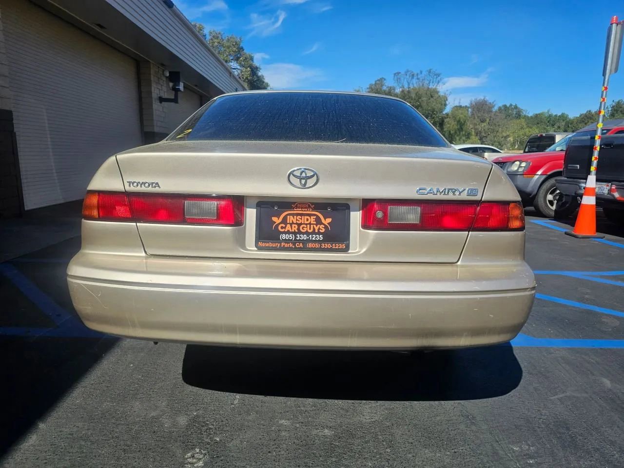 Used 1998 Toyota Camry LE FWD image 4