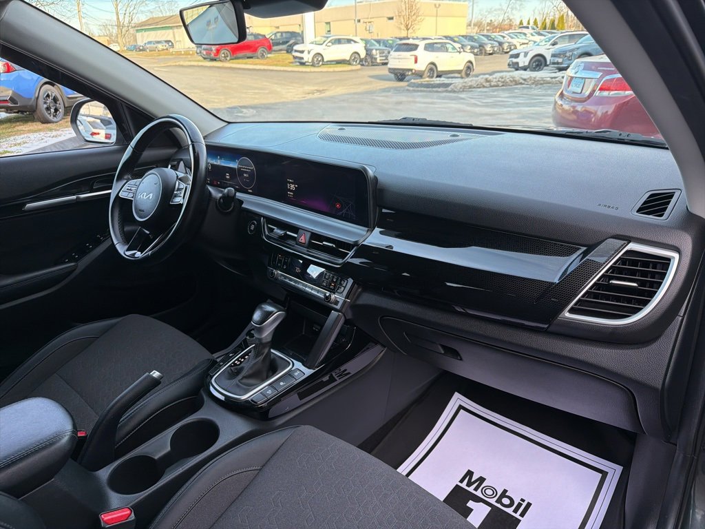 Certified 2024 Kia Seltos S image 14