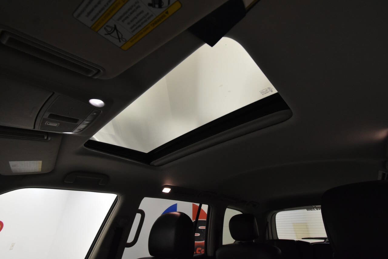 Used 2019 INFINITI QX80 Luxe w/ All-Season Package AWD/4WD image 36