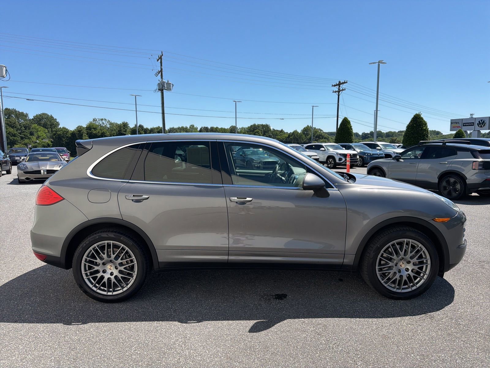 Used 2012 Porsche Cayenne S AWD/4WD image 5