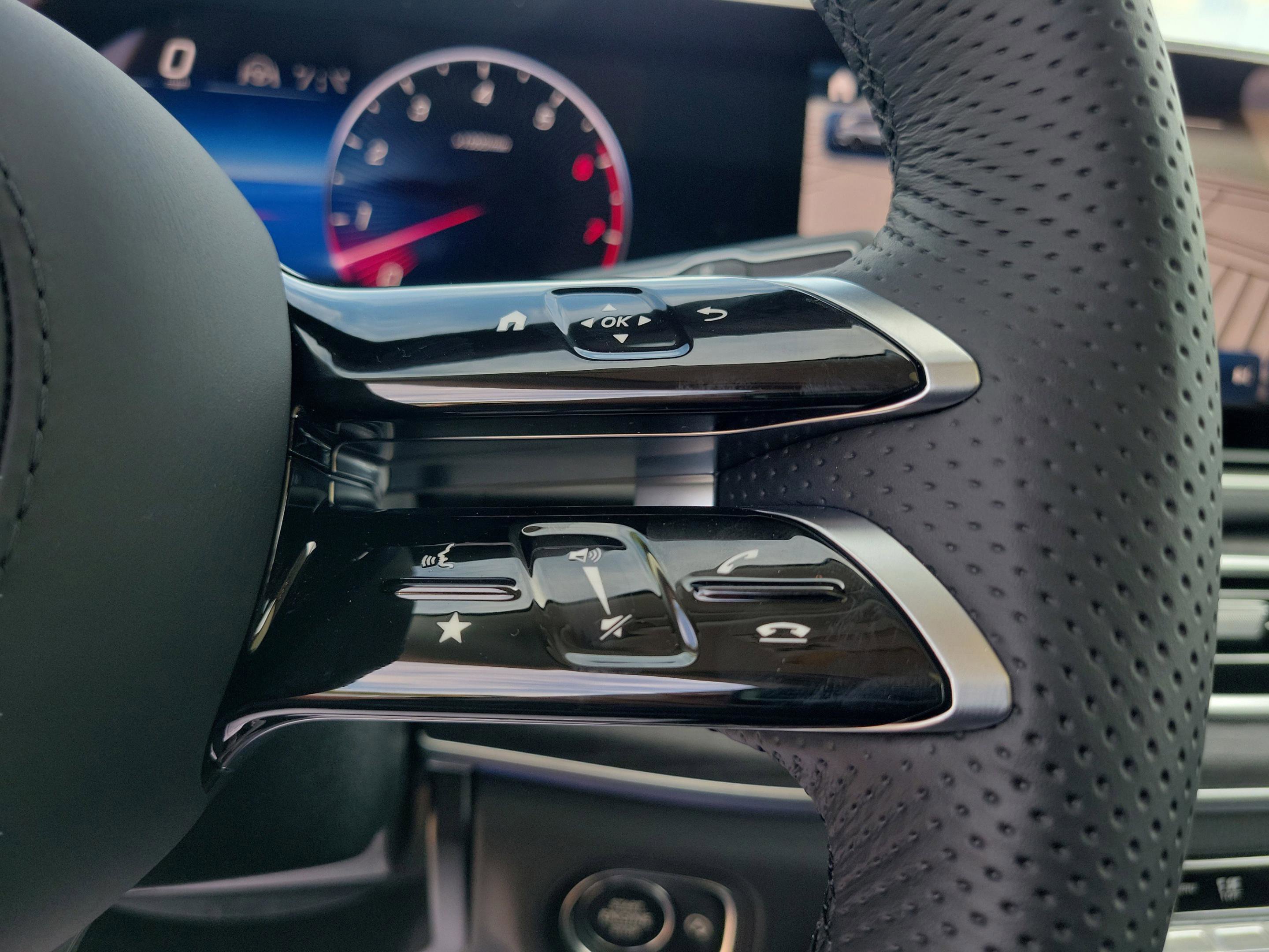 New 2026 Mercedes-Benz GLS 450 4MATIC image 25