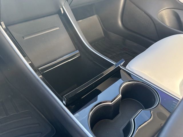 Used 2020 Tesla Model 3 Performance image 28