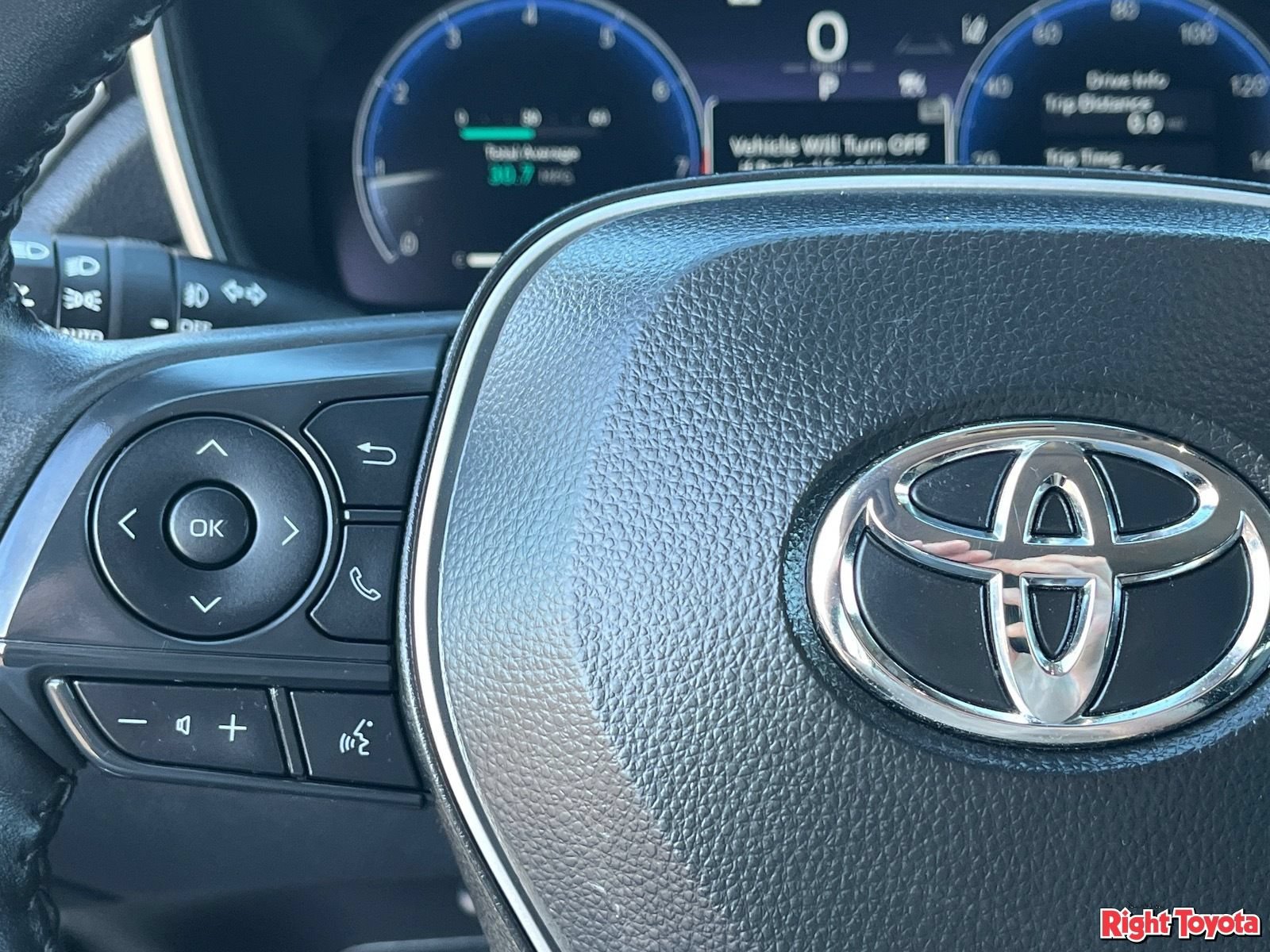 Certified 2026 Toyota Corolla Cross XLE FWD image 23