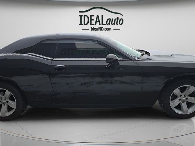 Used 2013 Dodge Challenger SXT image 5