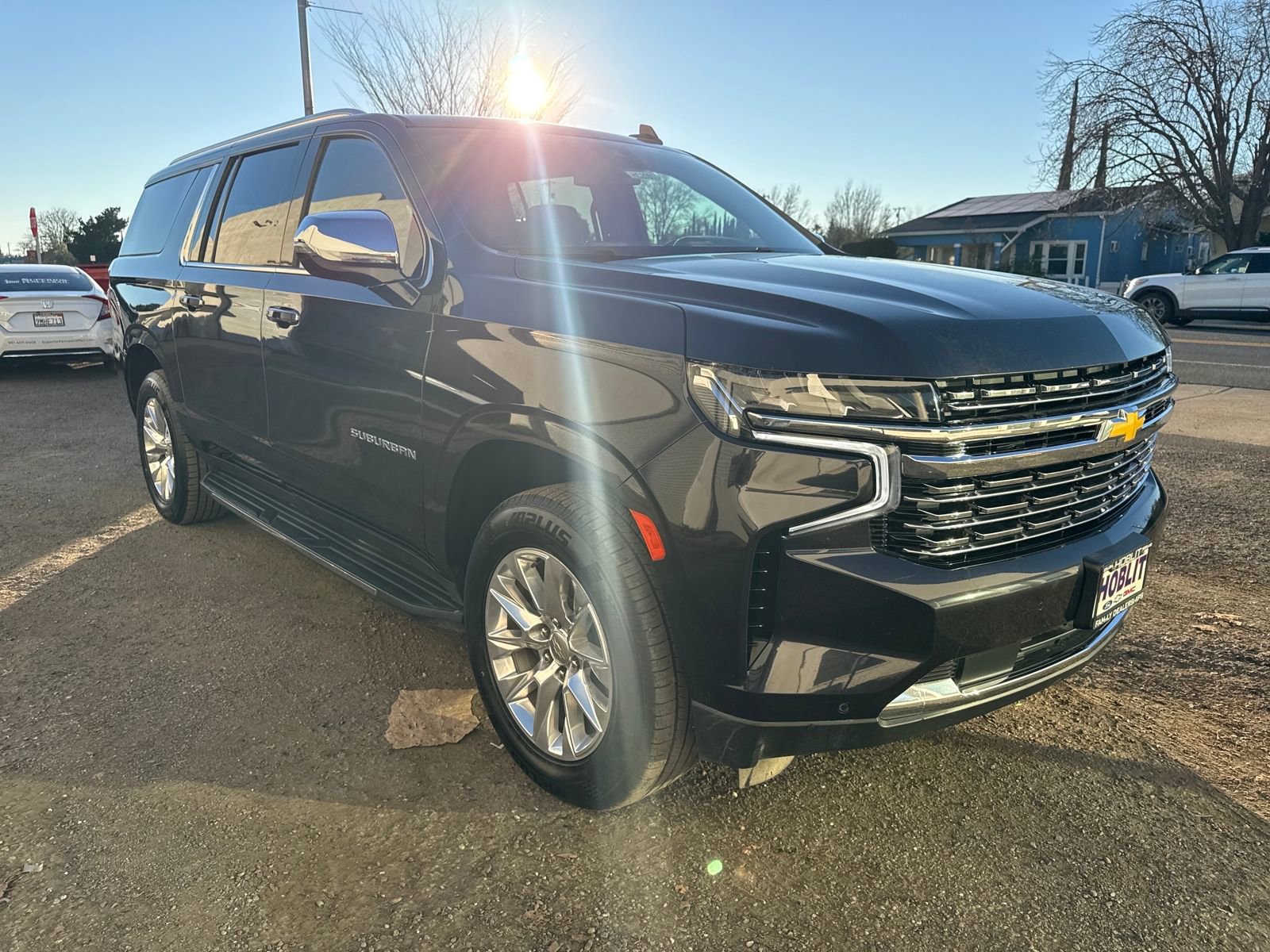 Used 2023 Chevrolet Suburban Premier image 7