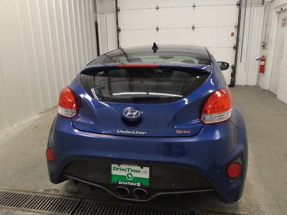 Used 2016 Hyundai Veloster Turbo w/ Option Group 04 FWD image 7