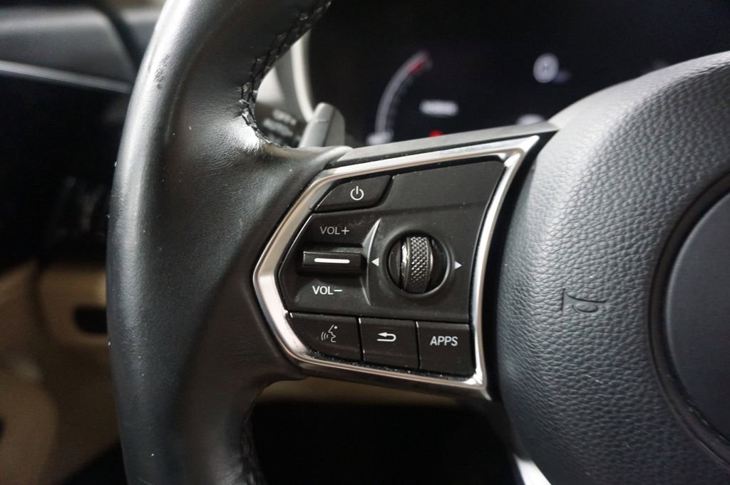 Used 2023 Acura MDX SH-AWD w/ Technology Package image 8