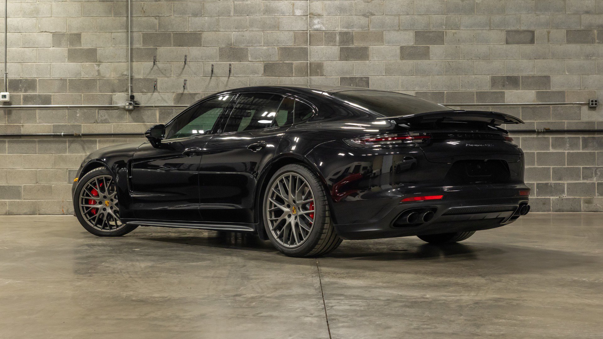 Used 2020 Porsche Panamera GTS image 5