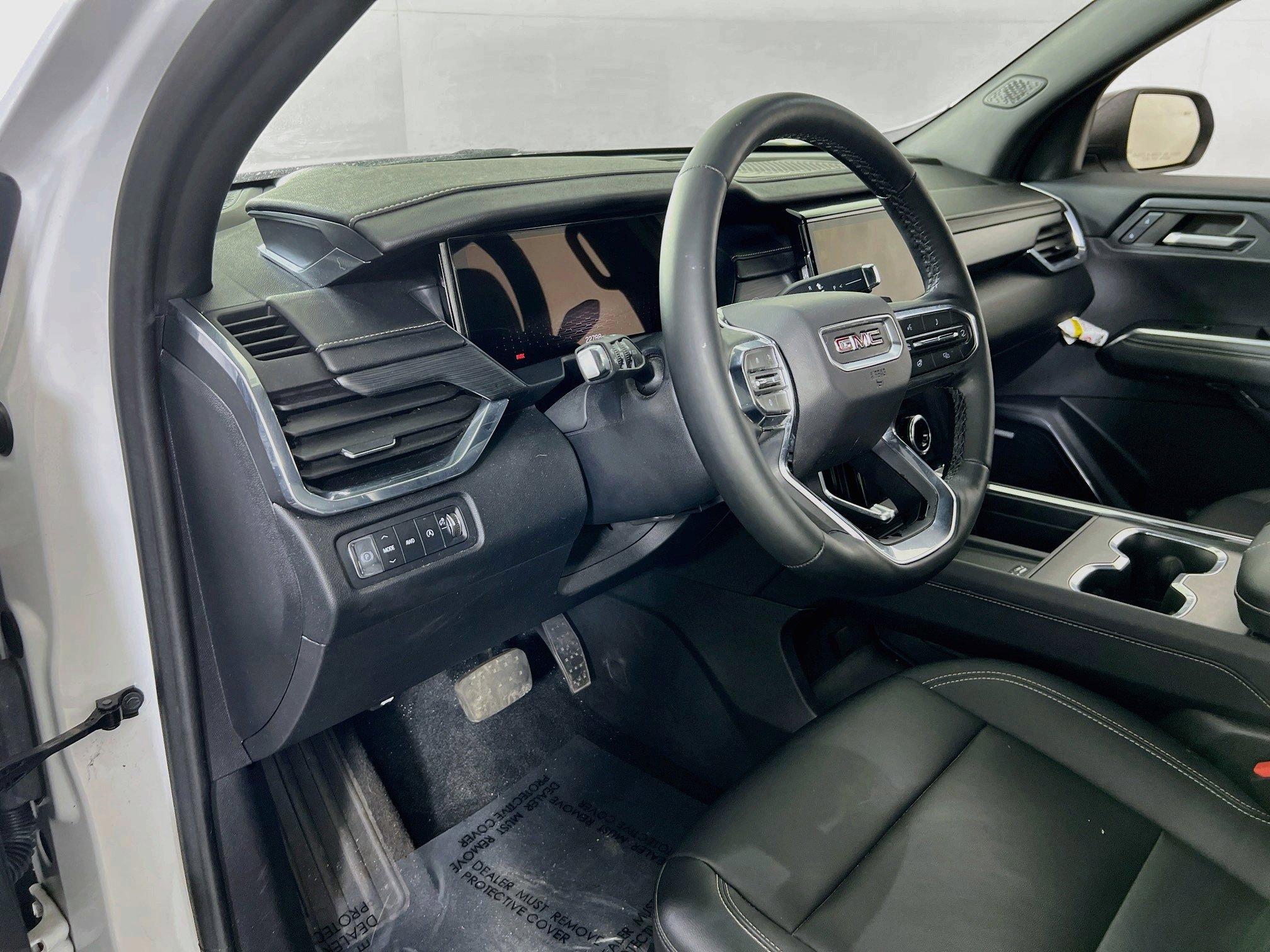 Used 2024 GMC Acadia Elevation w/ Black Edition AWD/4WD image 9