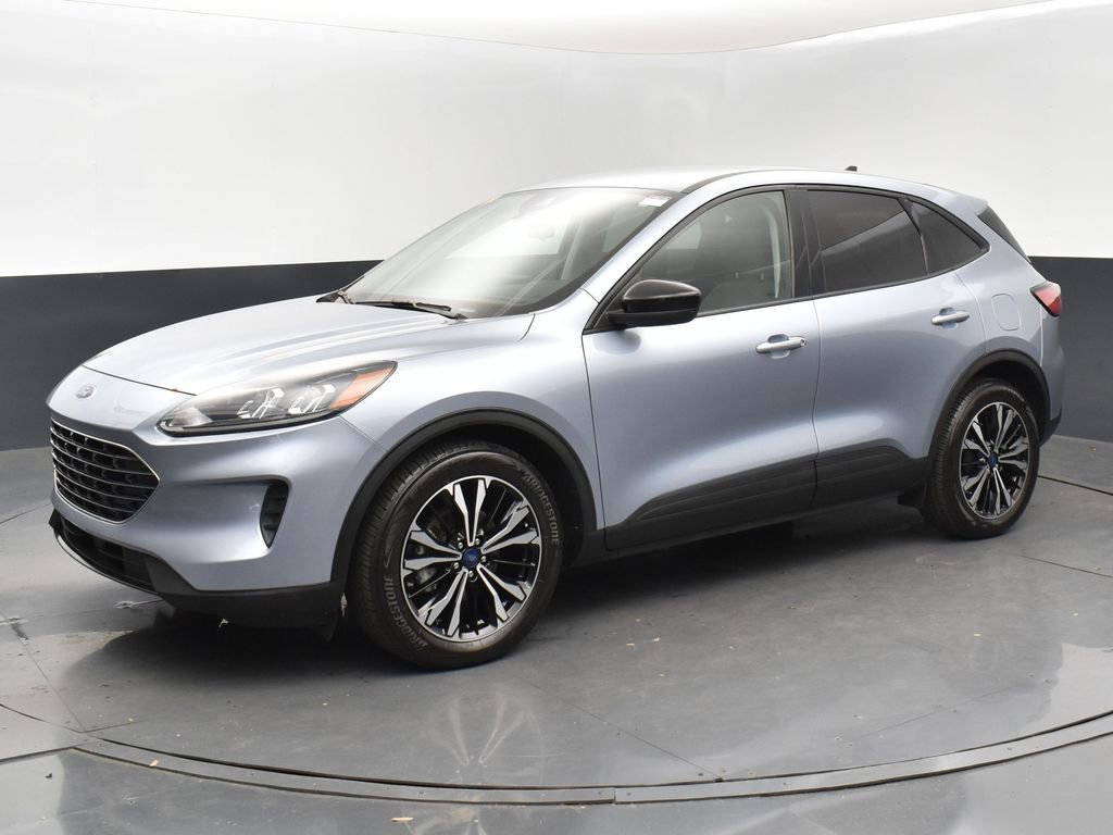 Used 2022 Ford Escape SE w/ SE Sport Appearance Package image 1