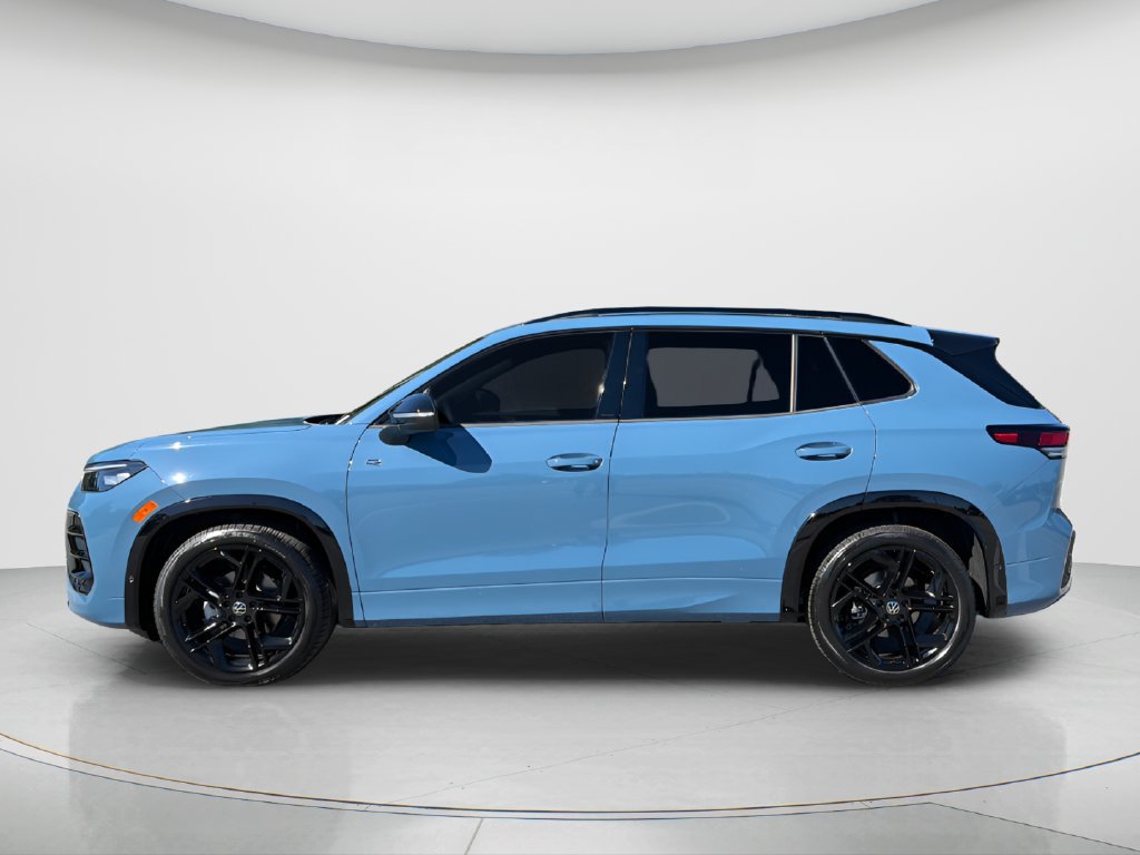 New 2026 Volkswagen Tiguan SE R-Line FWD image 8