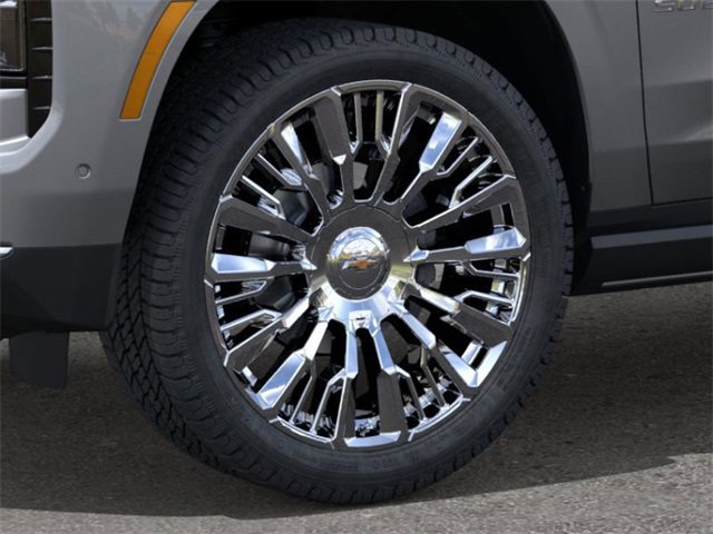 New 2025 Chevrolet Suburban High Country image 9