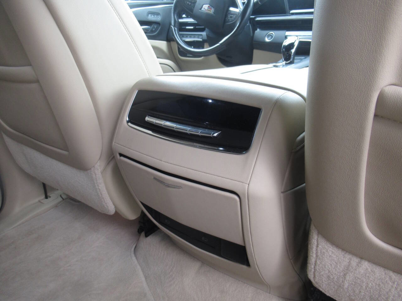 Used 2021 Cadillac Escalade Premium Luxury w/ Driver Assist Tech Package image 10