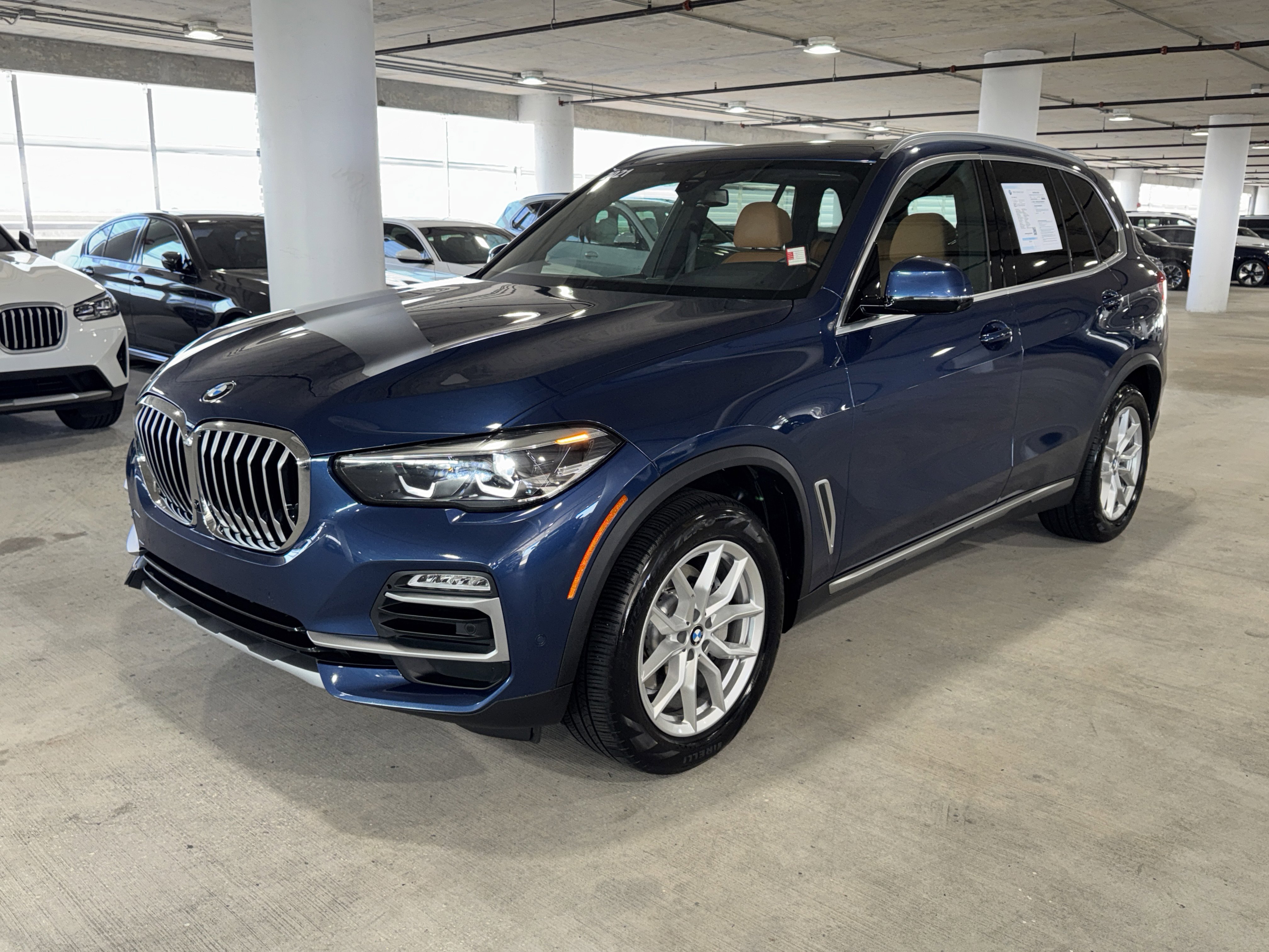 Used 2021 BMW X5 xDrive40i w/ Premium Package 2 image 4