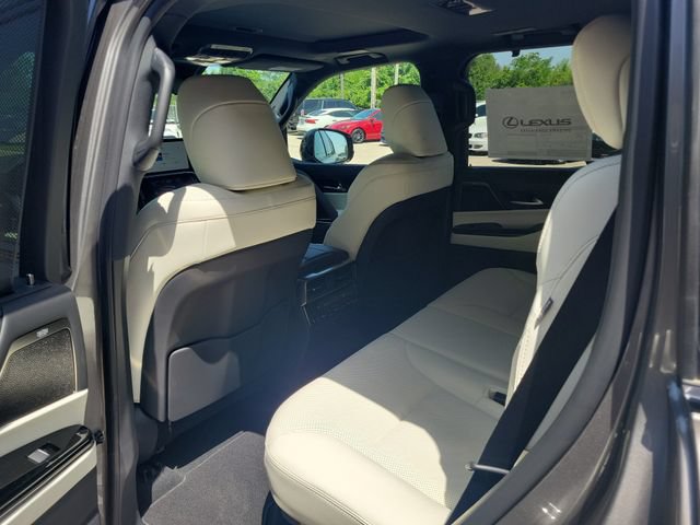 New 2026 Lexus LX 700h Luxury AWD/4WD image 13