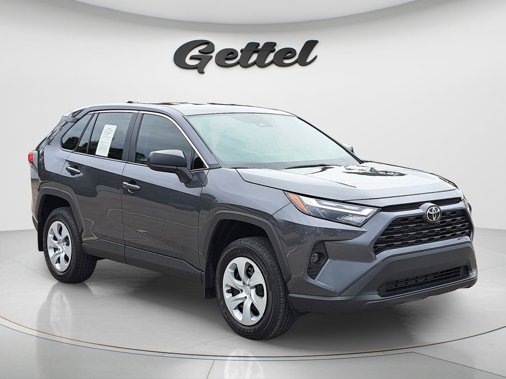 Certified 2025 Toyota RAV4 LE video 2