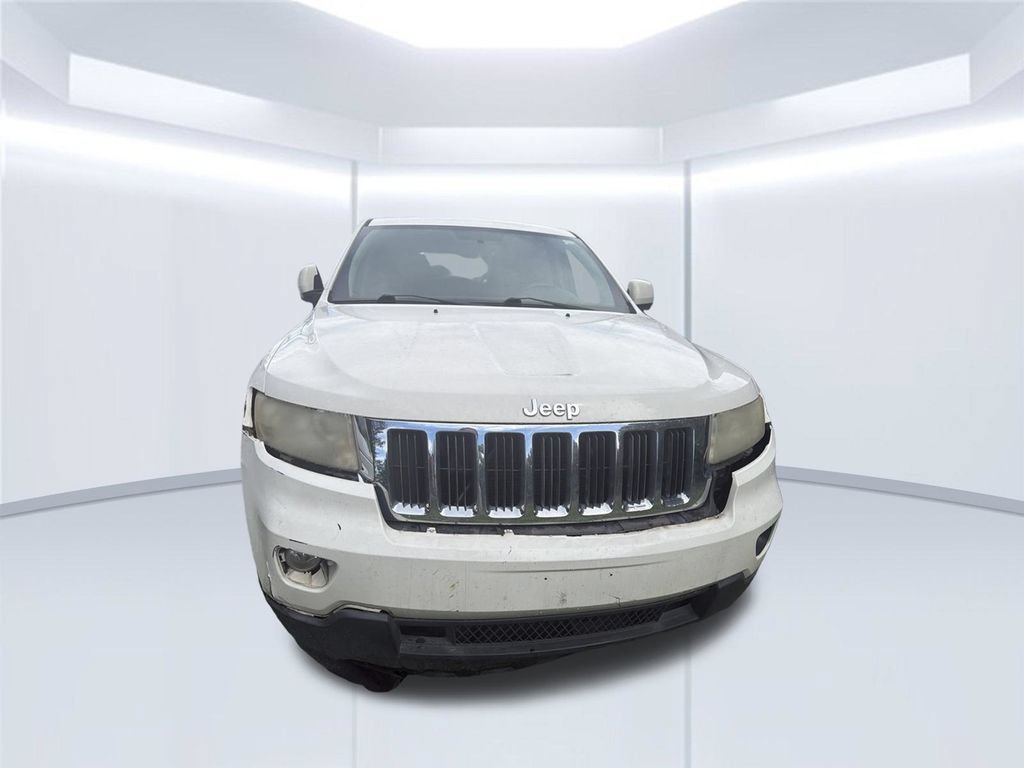 Used 2012 Jeep Grand Cherokee Laredo RWD image 2