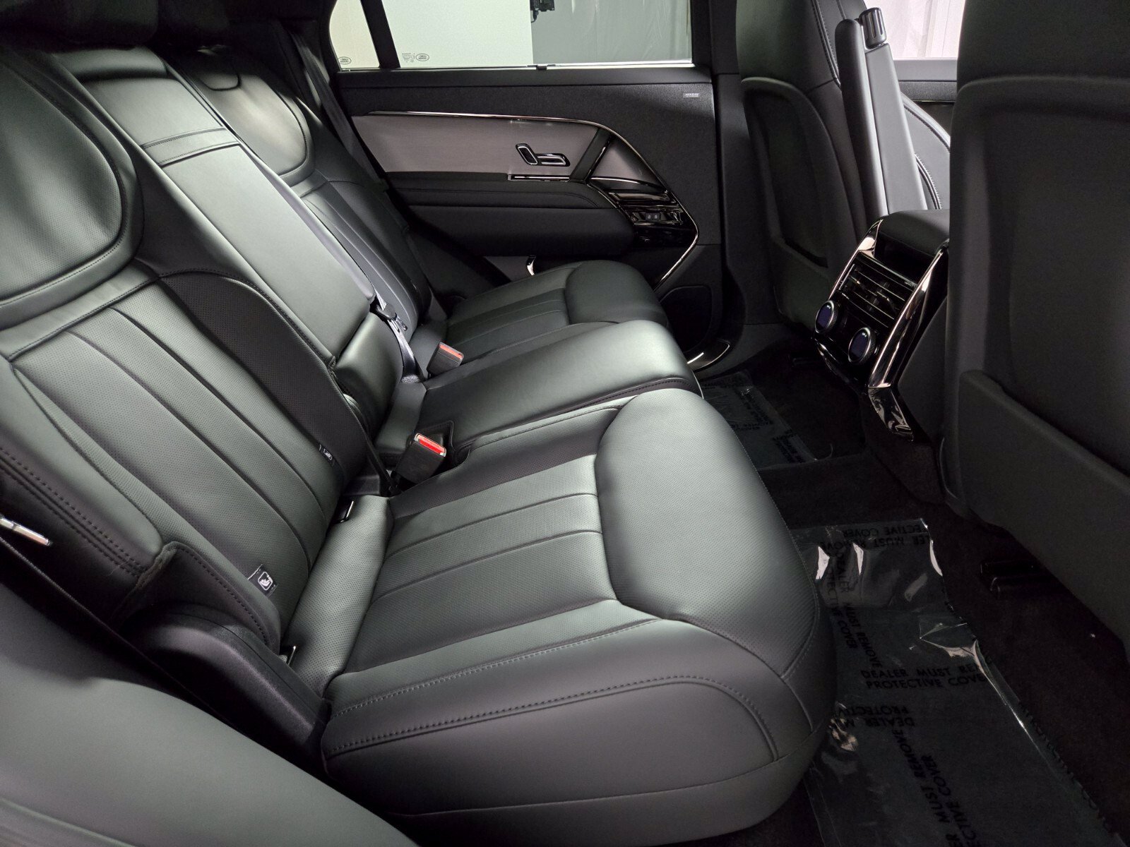 New 2026 Land Rover Range Rover Sport Dynamic SE AWD/4WD image 18