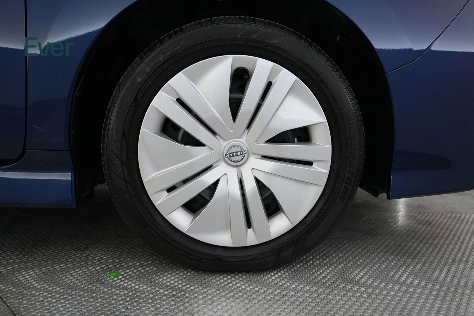 Used 2025 Nissan Leaf S FWD image 20