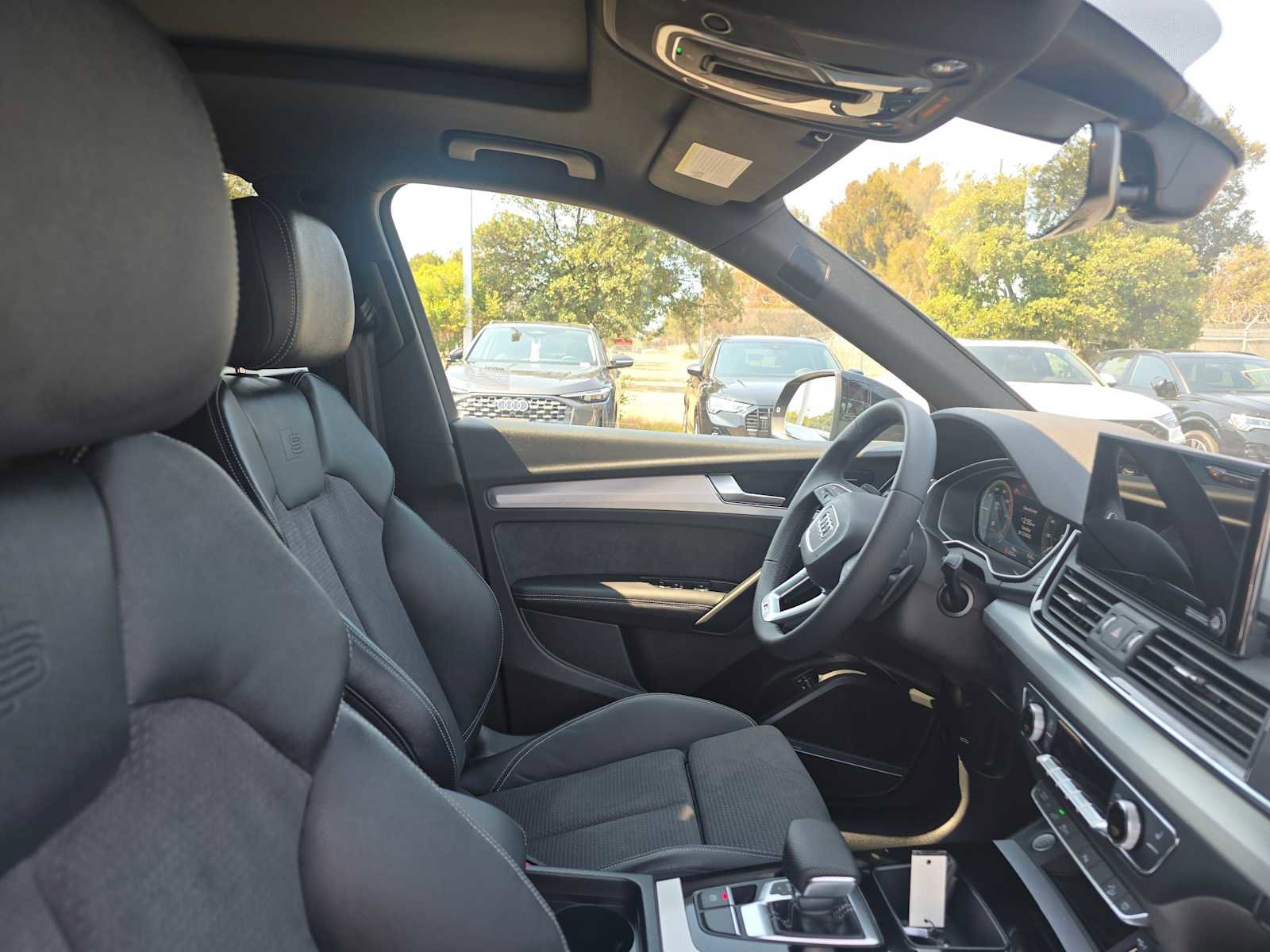 New 2025 Audi Q5 e Premium Plus image 10