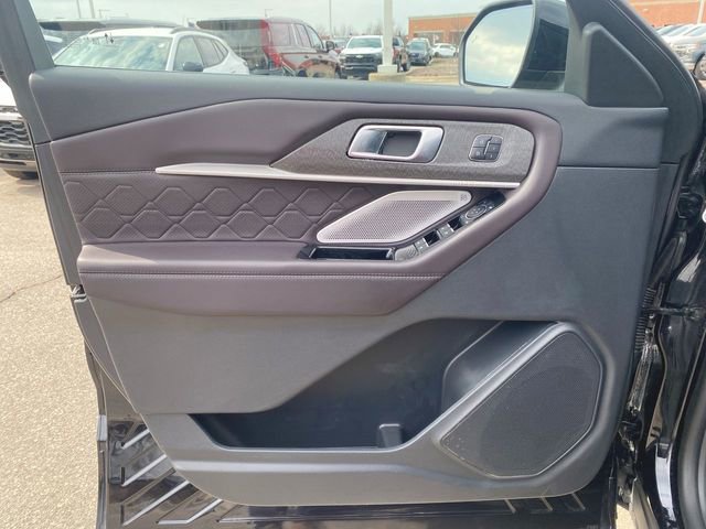 Used 2025 Ford Explorer Platinum w/ LUX Leather Package image 23