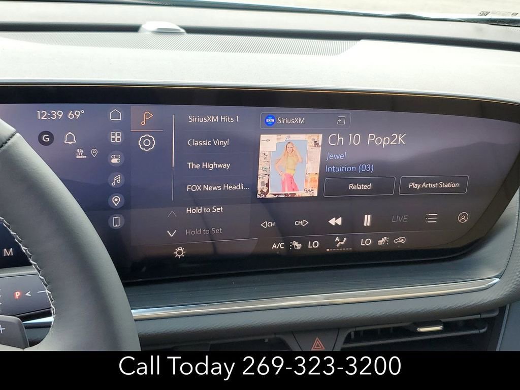 New 2025 Buick Envision Preferred image 15