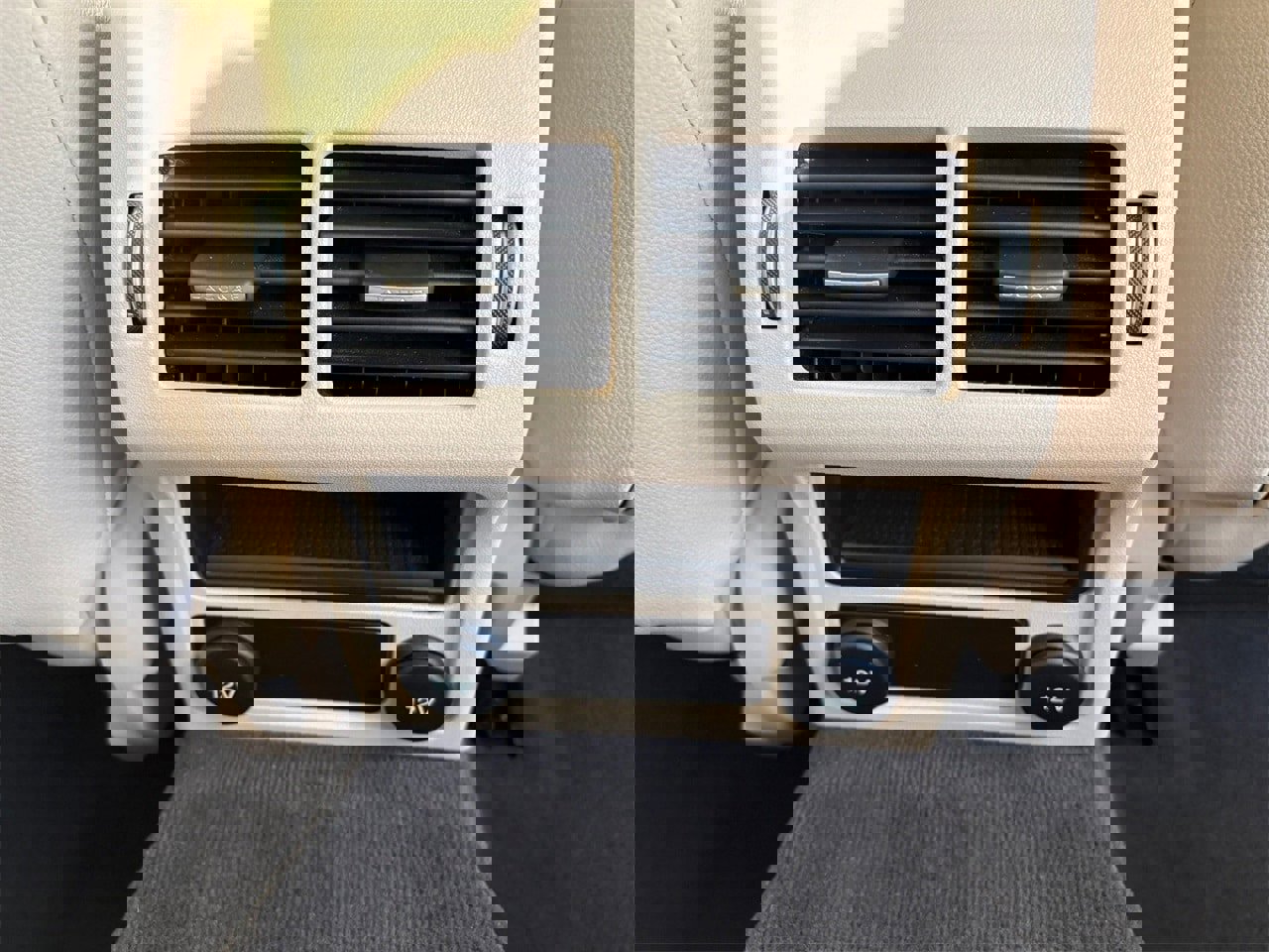 Used 2017 Jaguar XF Premium image 14