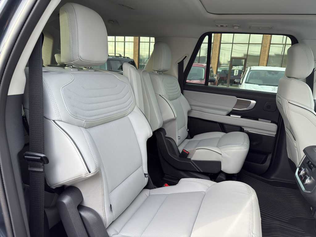New 2025 Ford Expedition Max Platinum w/ Platinum Ultimate Package image 31