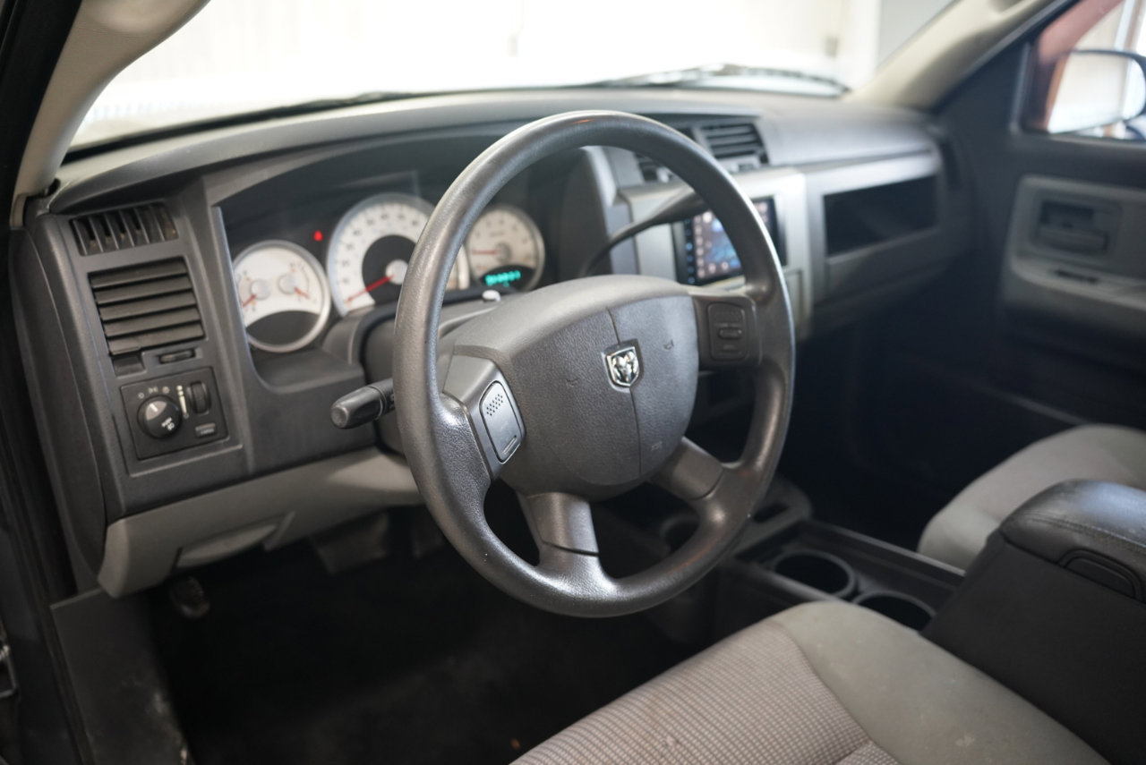 Used 2008 Dodge Dakota SLT image 11