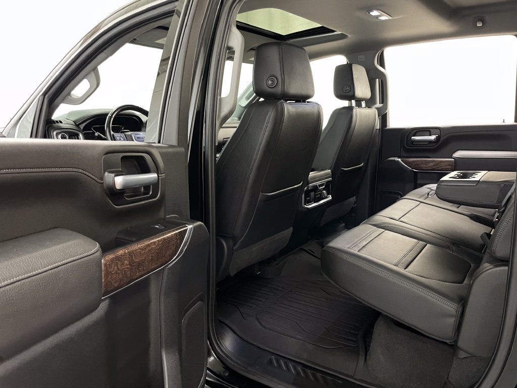 Used 2020 GMC Sierra 3500 Denali w/ Denali Ultimate Package AWD/4WD image 46