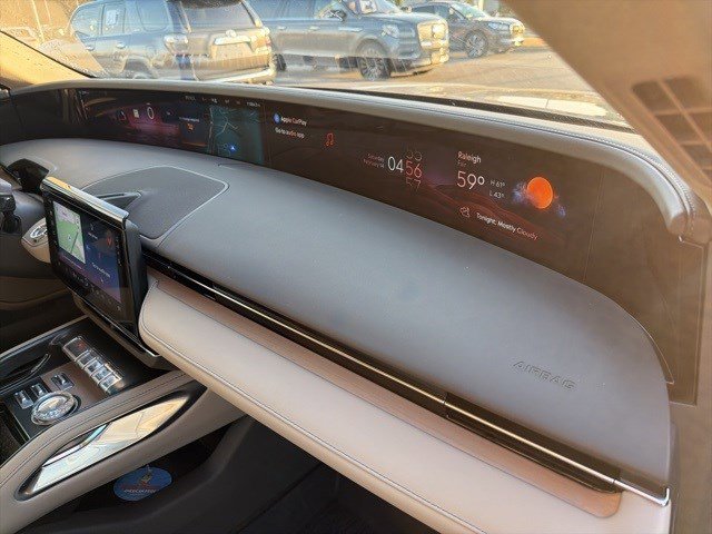 Used 2024 Lincoln Nautilus Reserve w/ Equipment Group 202A image 25