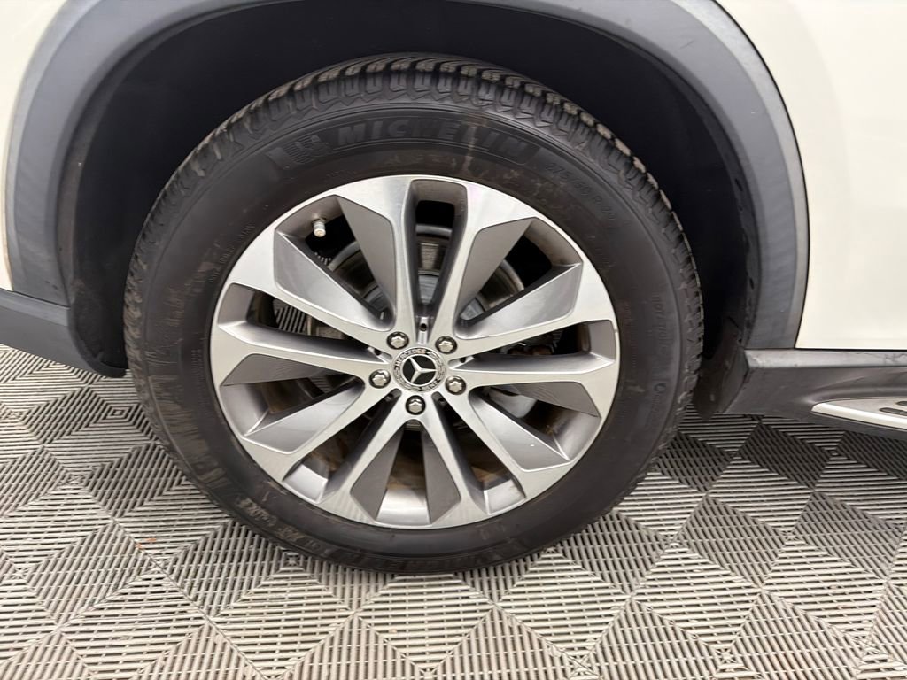 Used 2020 Mercedes-Benz GLE 350 4MATIC w/ Airmatic Package image 19