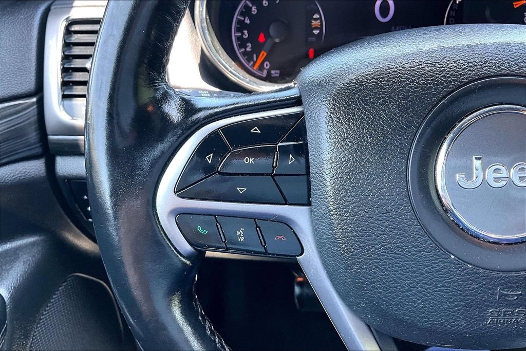 Used 2020 Jeep Grand Cherokee Altitude AWD/4WD image 11