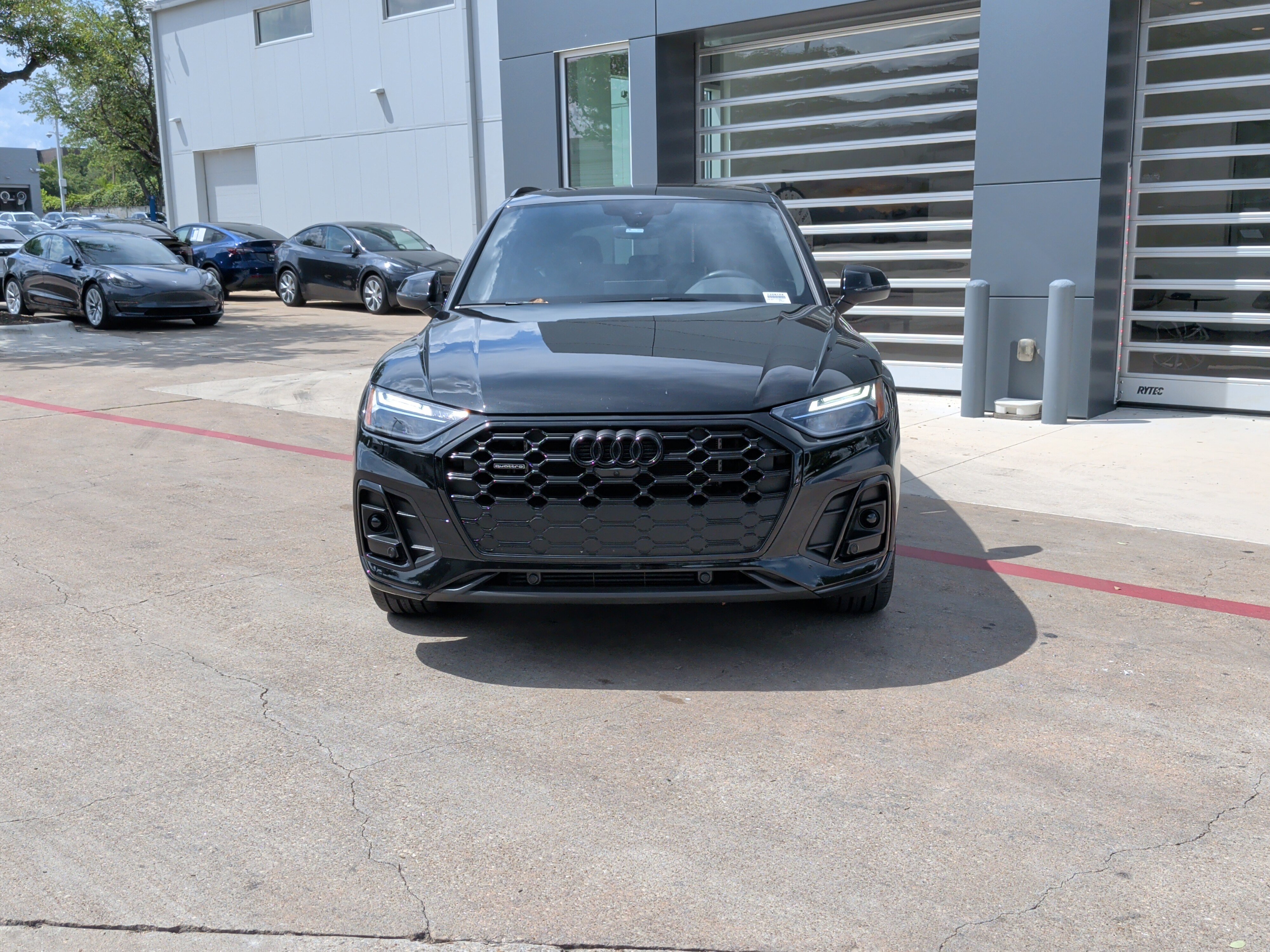 Certified 2023 Audi Q5 e Premium Plus AWD/4WD image 3